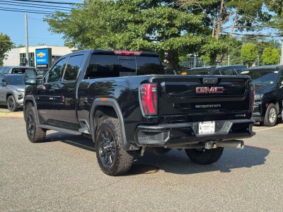 2025 GMC Sierra 2500HD Crew Cab, Standard Bed, AT4, 4WD