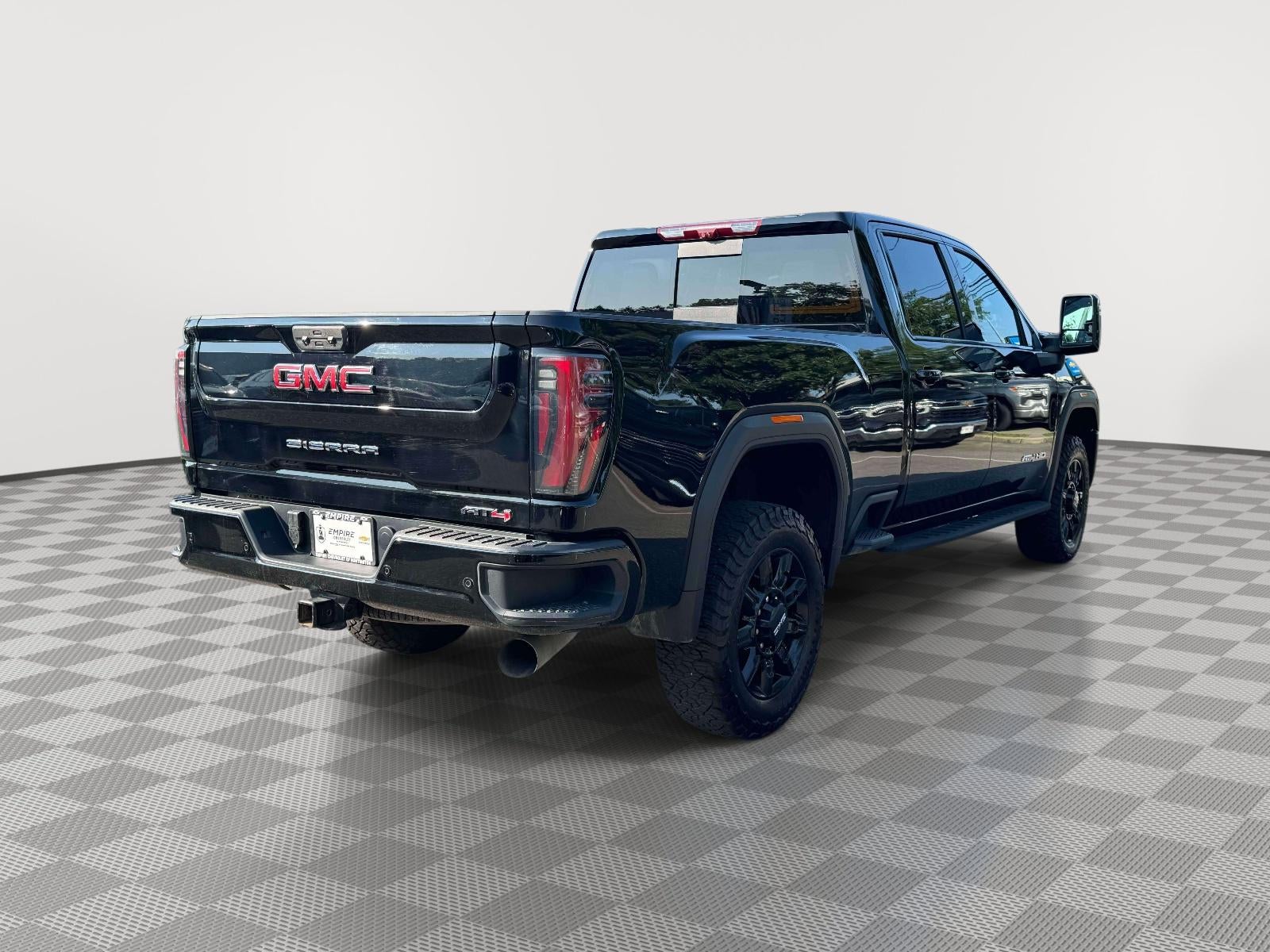 2025 GMC Sierra 2500HD Crew Cab, Standard Bed, AT4, 4WD