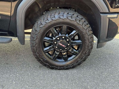 2025 GMC Sierra 2500HD Crew Cab, Standard Bed, AT4, 4WD