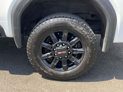 2024 GMC Sierra 2500HD 4WD Crew Cab Standard Bed AT4