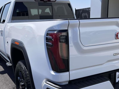 2024 GMC Sierra 2500HD 4WD Crew Cab Standard Bed AT4