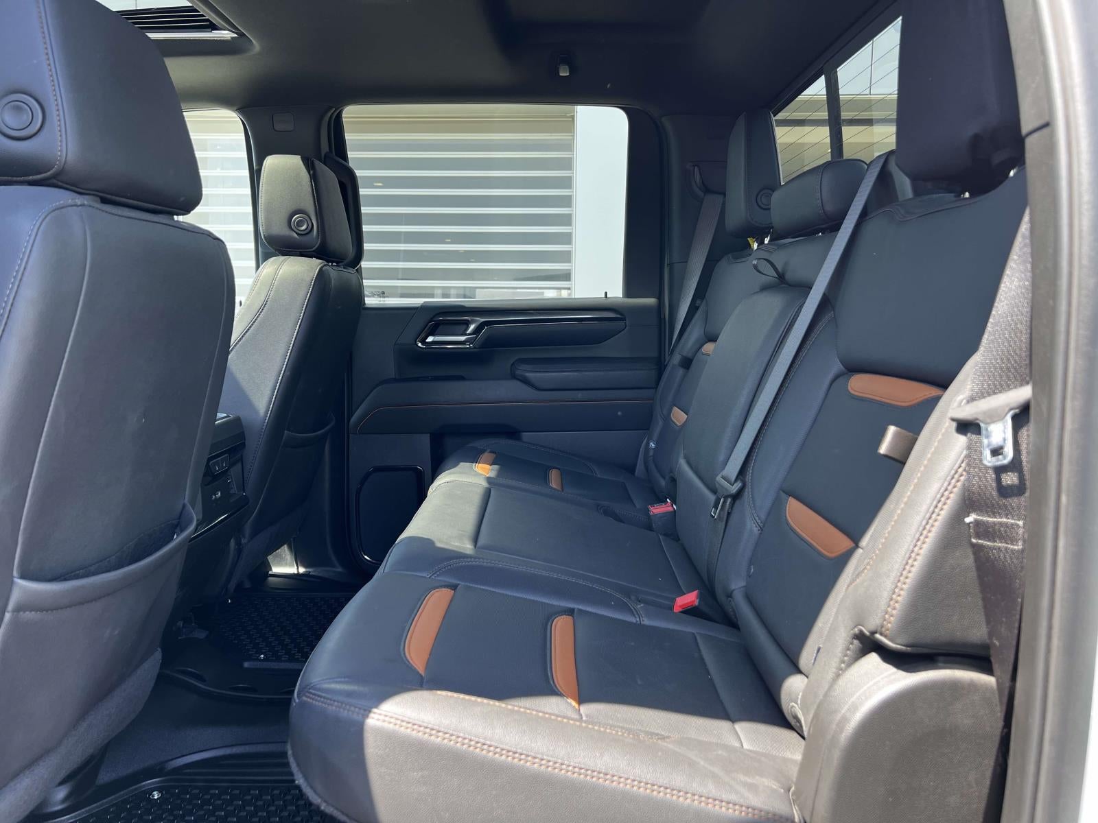 2024 GMC Sierra 2500HD 4WD Crew Cab Standard Bed AT4