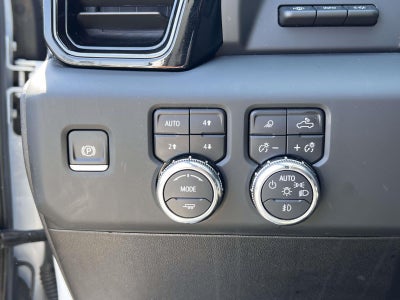 2024 GMC Sierra 2500HD 4WD Crew Cab Standard Bed AT4