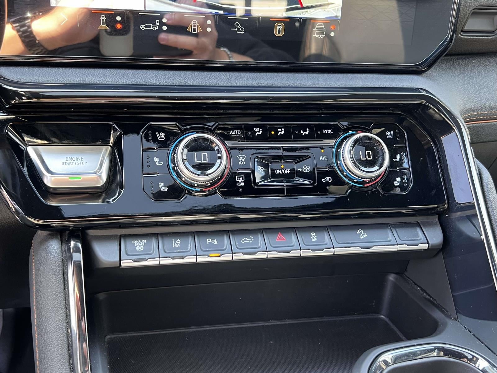 2024 GMC Sierra 2500HD 4WD Crew Cab Standard Bed AT4