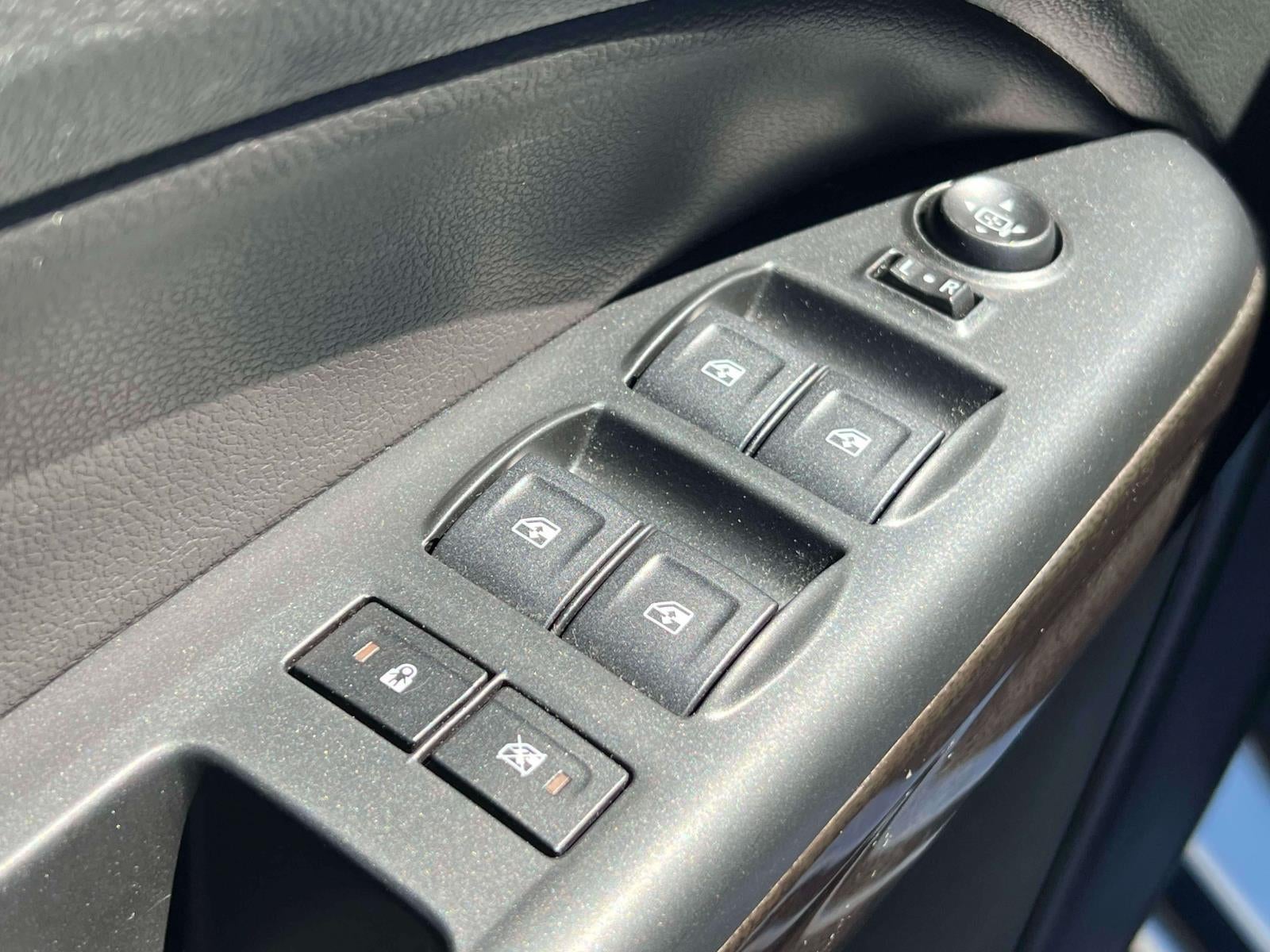 2022 GMC Canyon 4WD Crew Cab Short Box Elevation