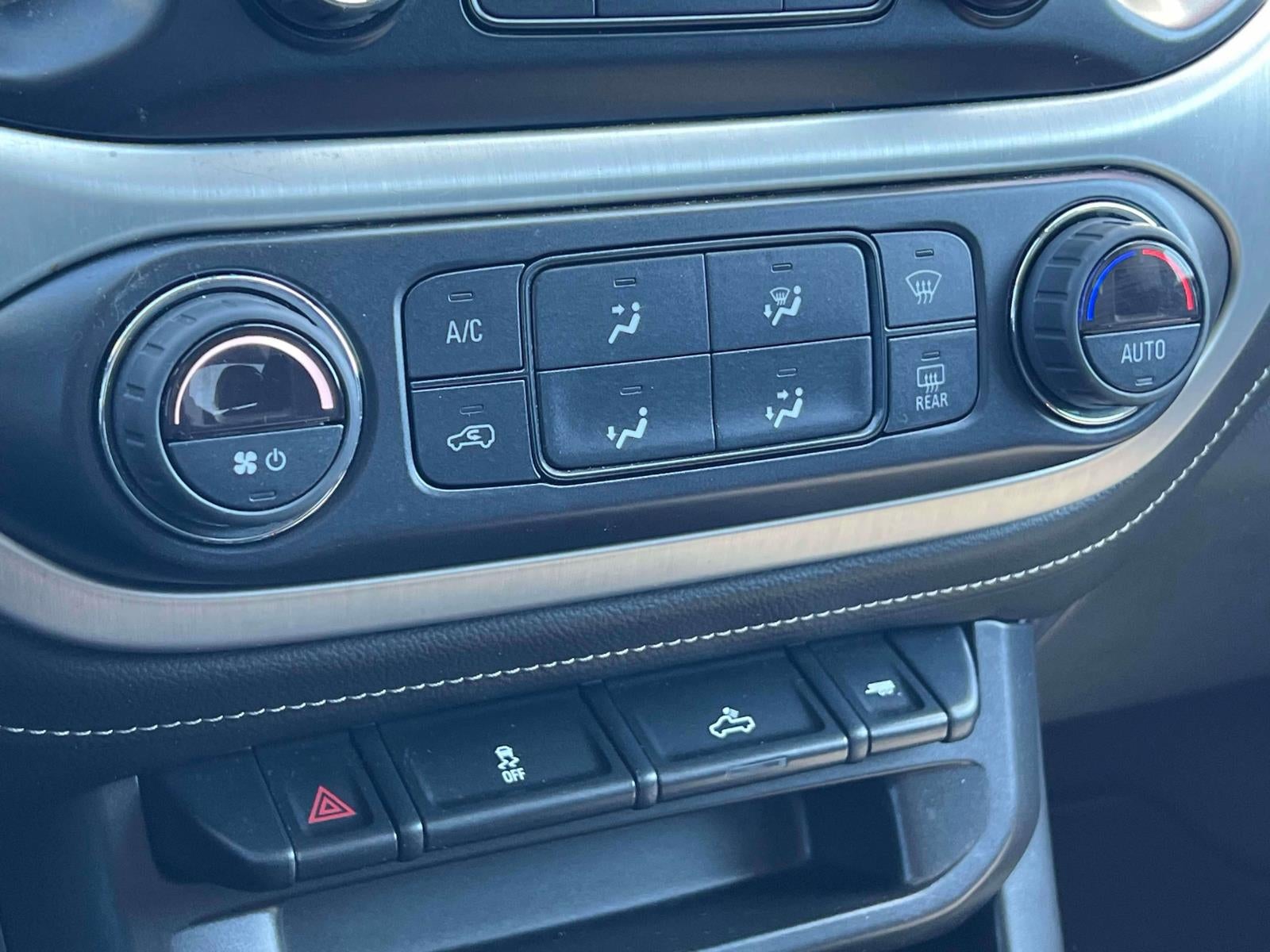 2022 GMC Canyon 4WD Crew Cab Short Box Elevation