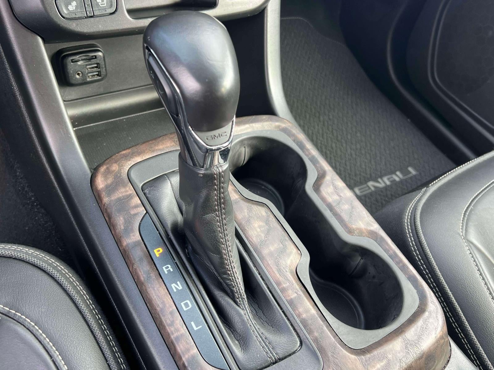 2022 GMC Canyon 4WD Crew Cab Long Box Denali