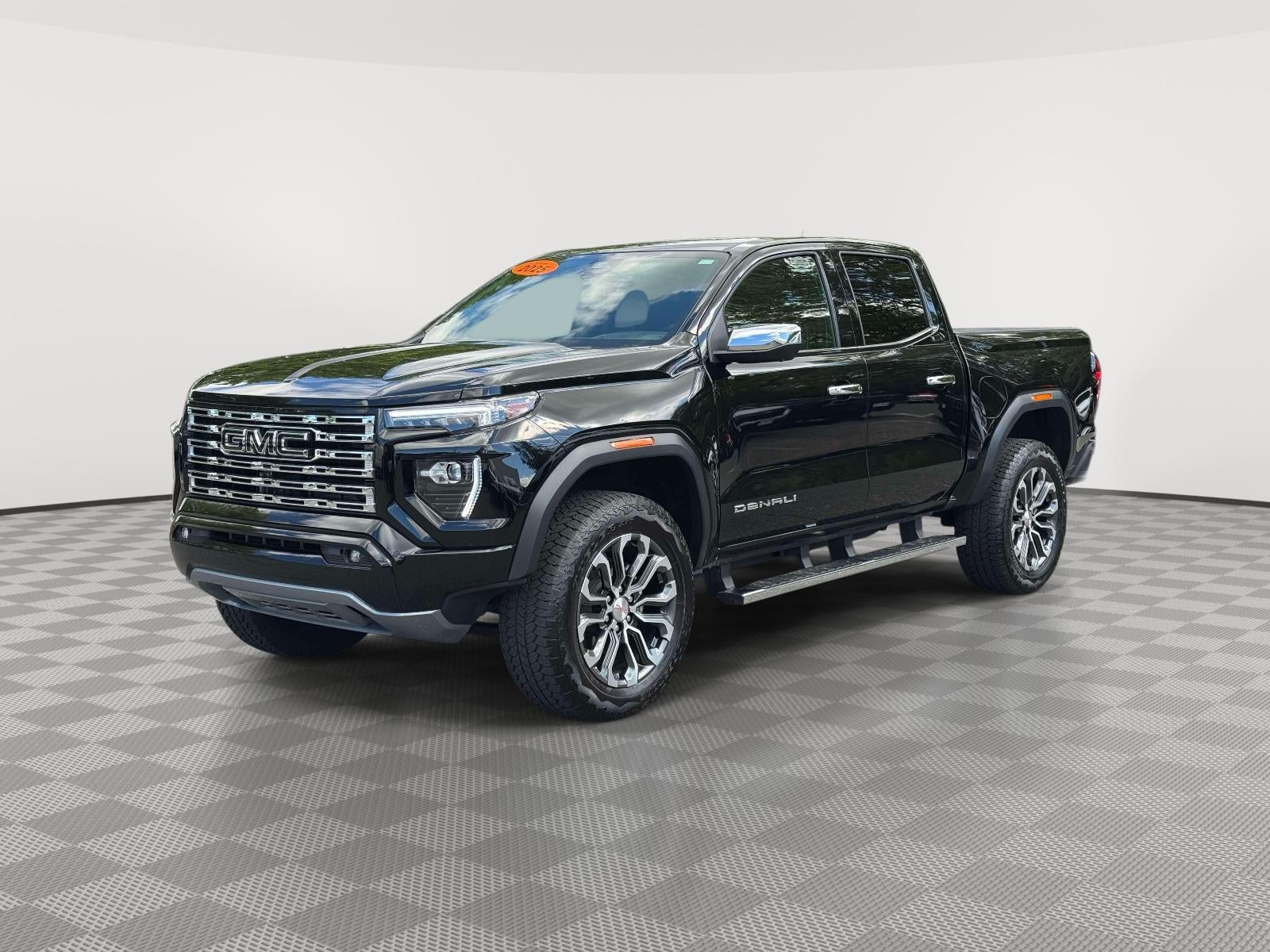 2025 GMC Canyon 4WD Denali