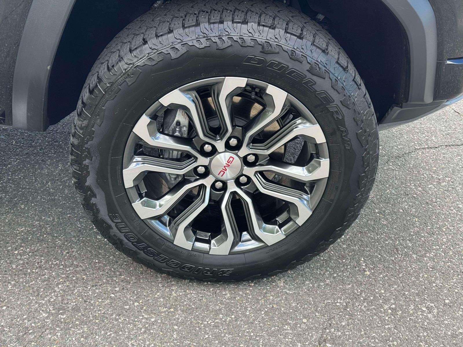 2025 GMC Canyon 4WD Denali