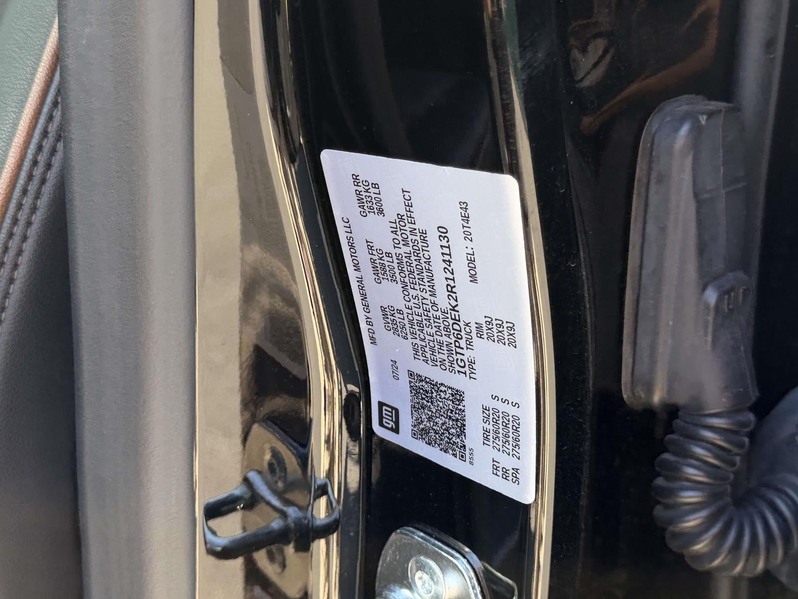 2024 GMC Canyon 4WD AT4