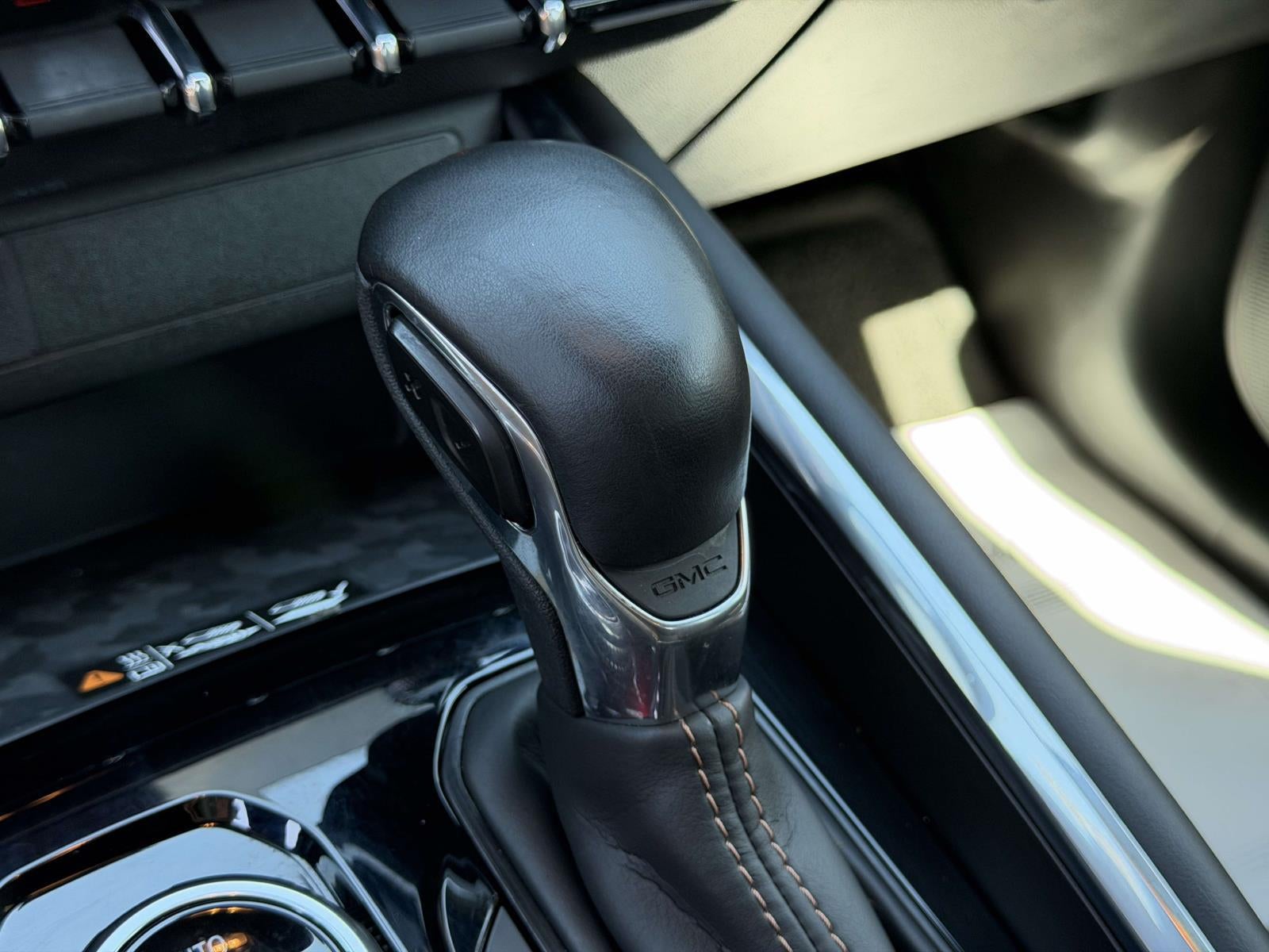2024 GMC Canyon 4WD AT4