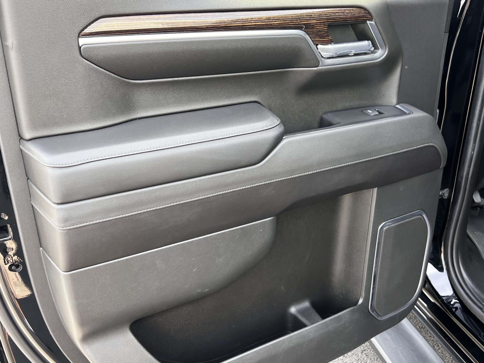 2022 GMC Sierra 1500 4WD Crew Cab Standard Box Elevation