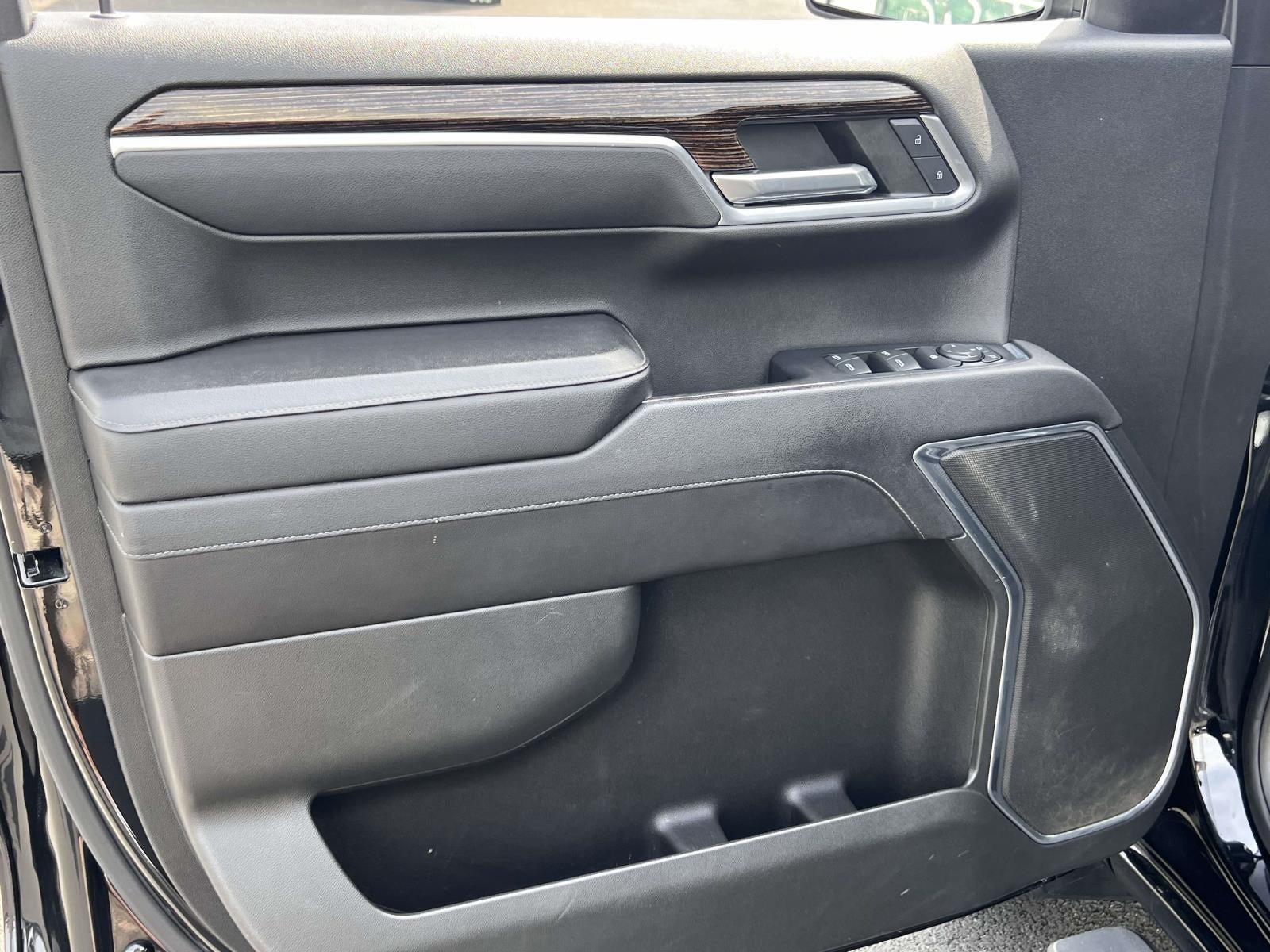 2022 GMC Sierra 1500 4WD Crew Cab Standard Box Elevation