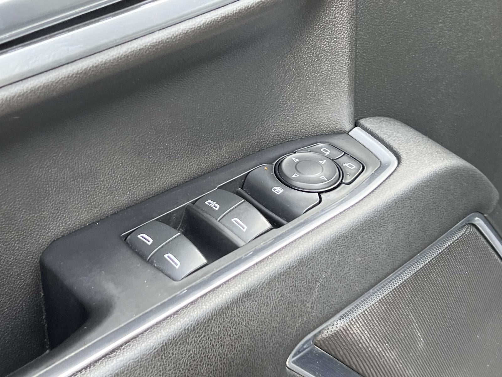 2022 GMC Sierra 1500 4WD Crew Cab Standard Box Elevation