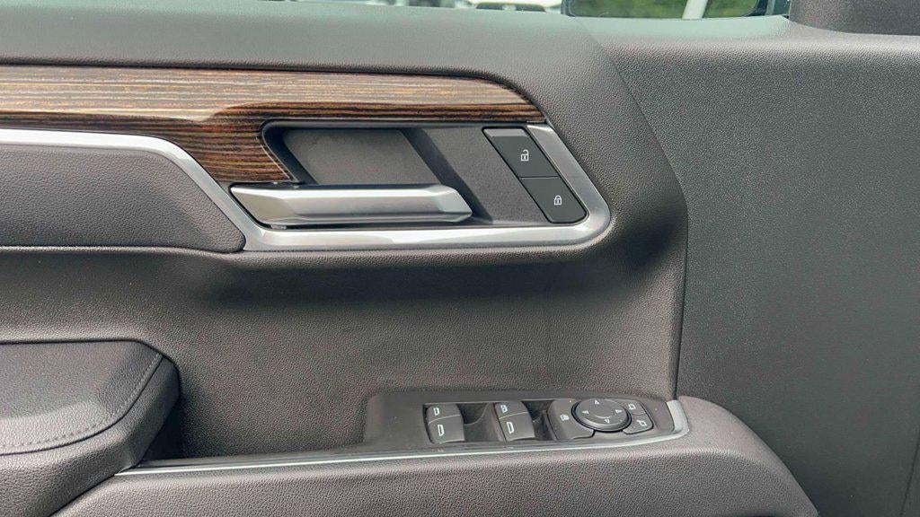 2025 GMC Sierra 1500 4WD Crew Cab Short Box Elevation with 3VL