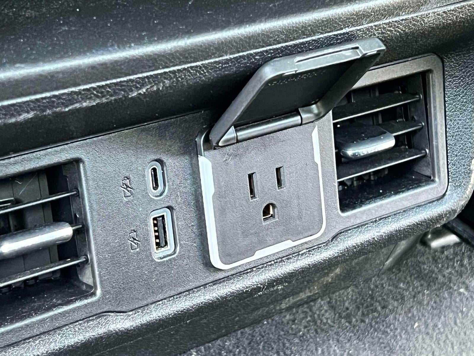 2023 GMC Sierra 1500 4WD Double Cab Standard Box Elevation with 3SB