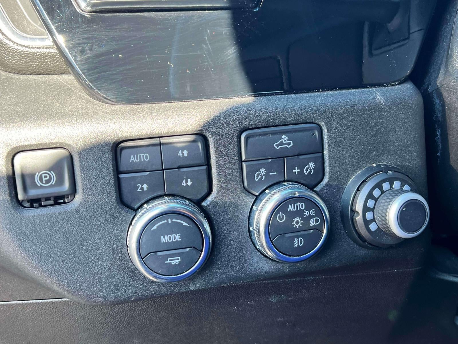 2023 GMC Sierra 1500 4WD Double Cab Standard Box Elevation with 3SB