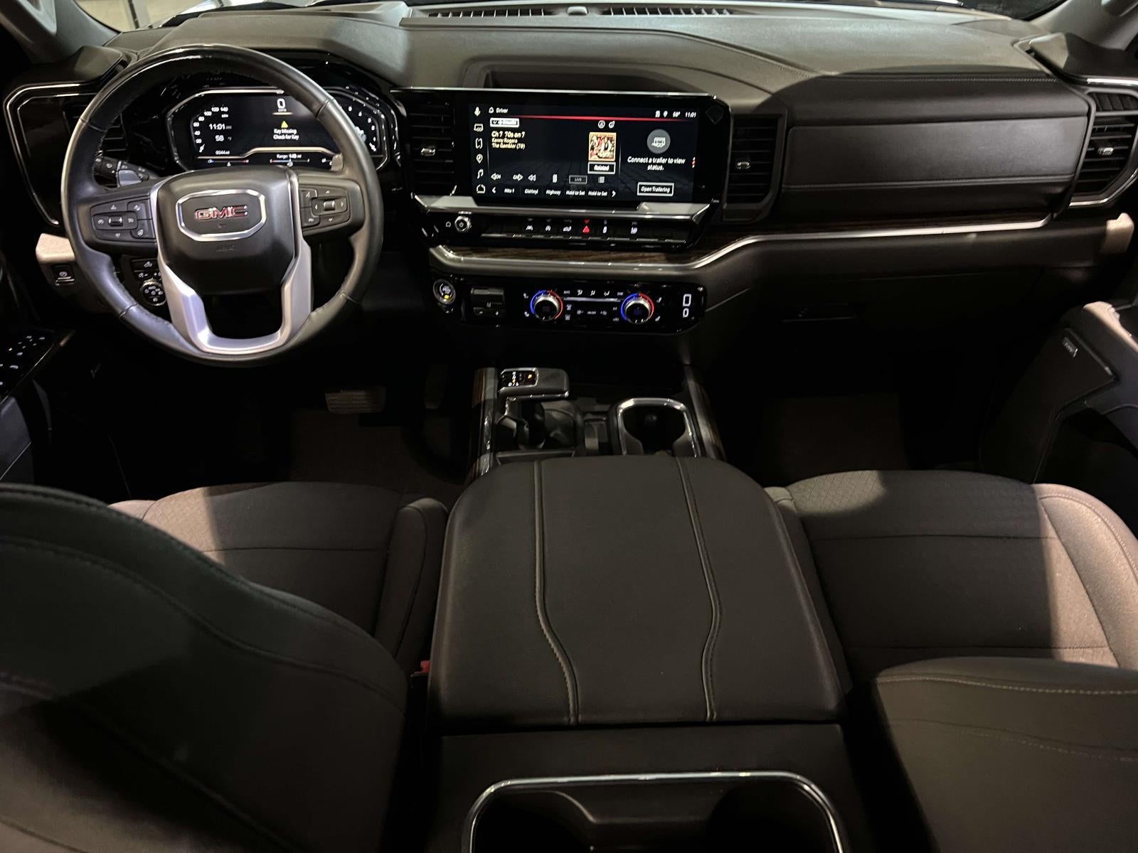 2025 GMC Sierra 1500 4WD Crew Cab Short Box Elevation with 3SB