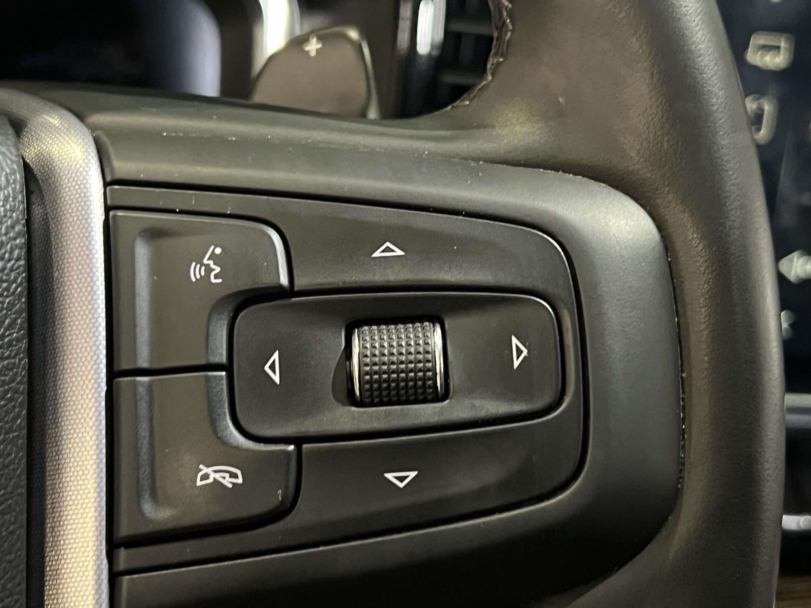 2025 GMC Sierra 1500 4WD Crew Cab Short Box Elevation with 3SB