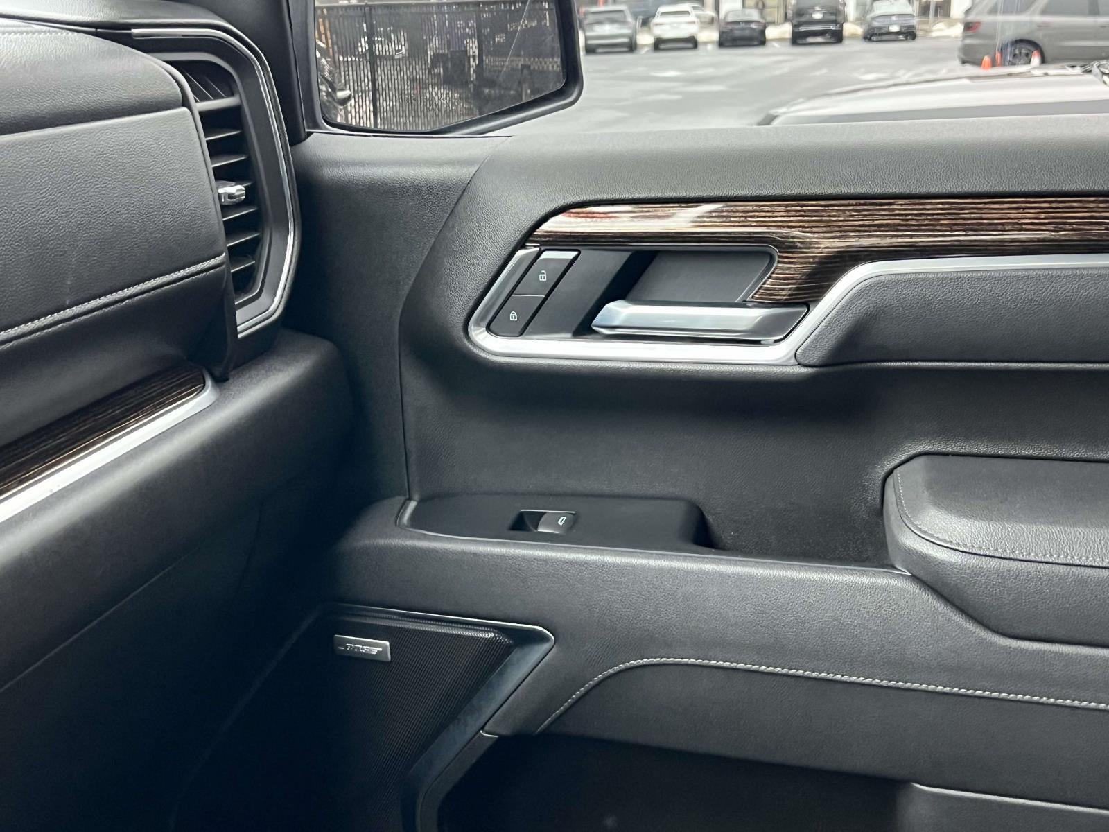 2025 GMC Sierra 1500 4WD Crew Cab Short Box Elevation with 3SB