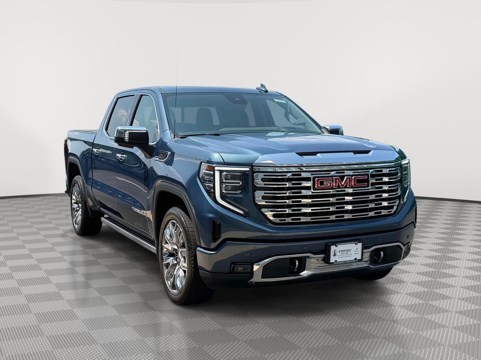 2025 GMC Sierra 1500 4WD Crew Cab Short Box Denali