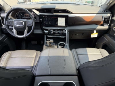2025 GMC Sierra 1500 4WD Crew Cab Short Box Denali