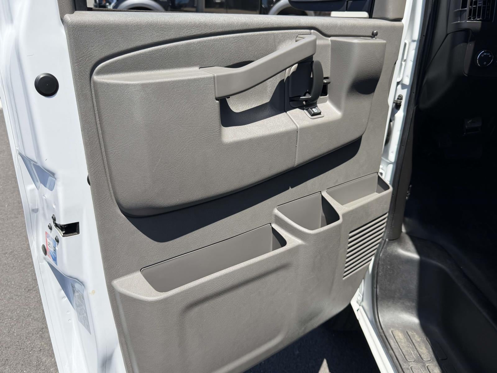 2025 GMC Savana Cargo RWD 2500 Regular Wheelbase Work Van