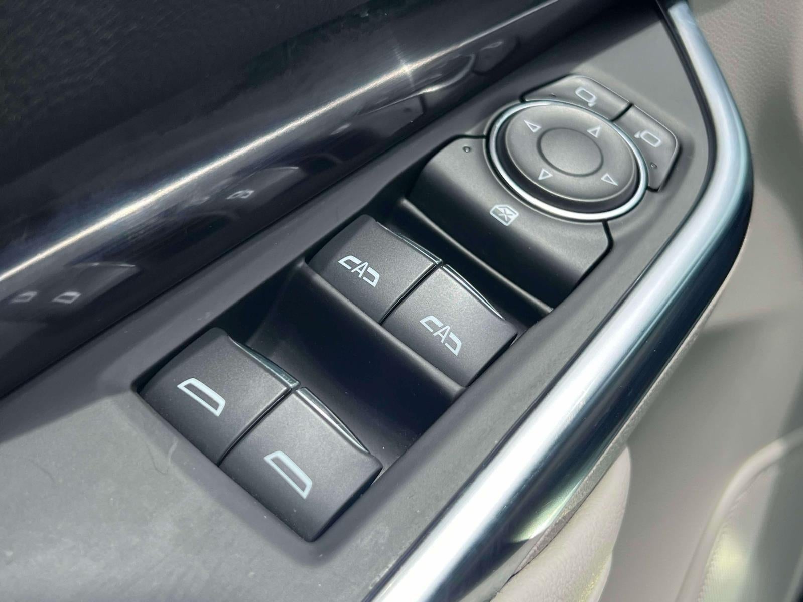 2023 Cadillac XT4 FWD Luxury