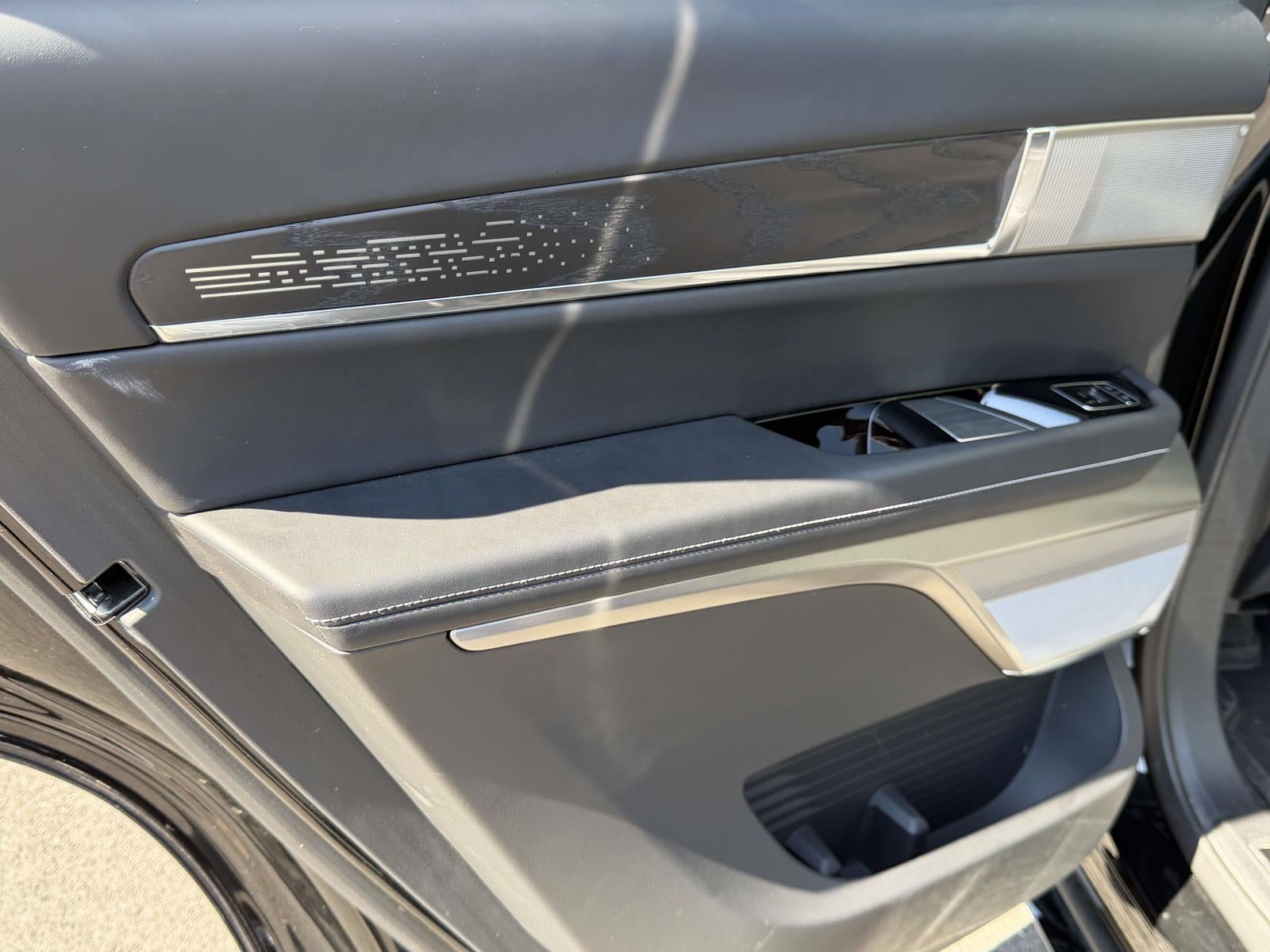 2026 Cadillac VISTIQ Platinum