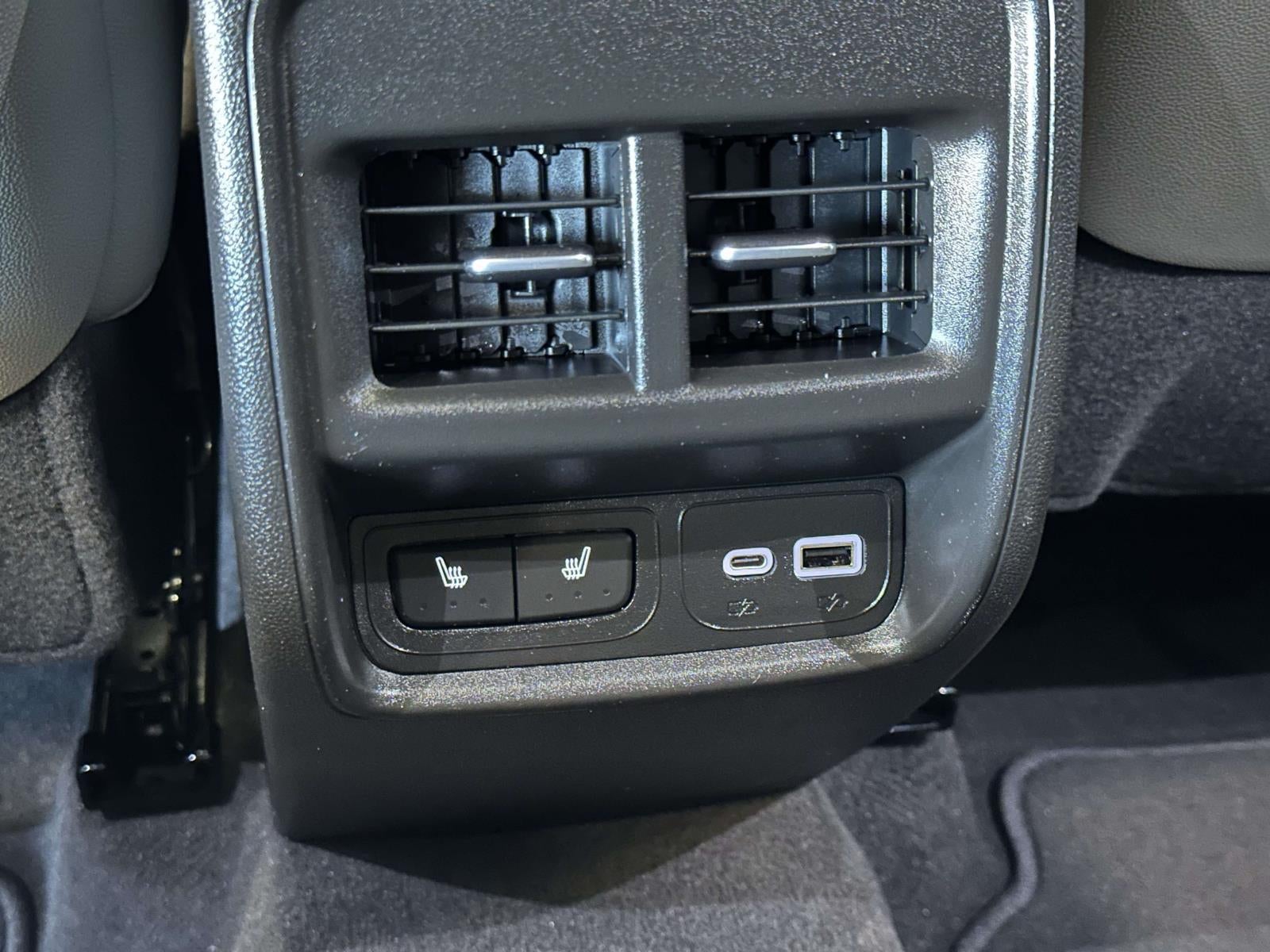 2023 Cadillac XT4 AWD Luxury