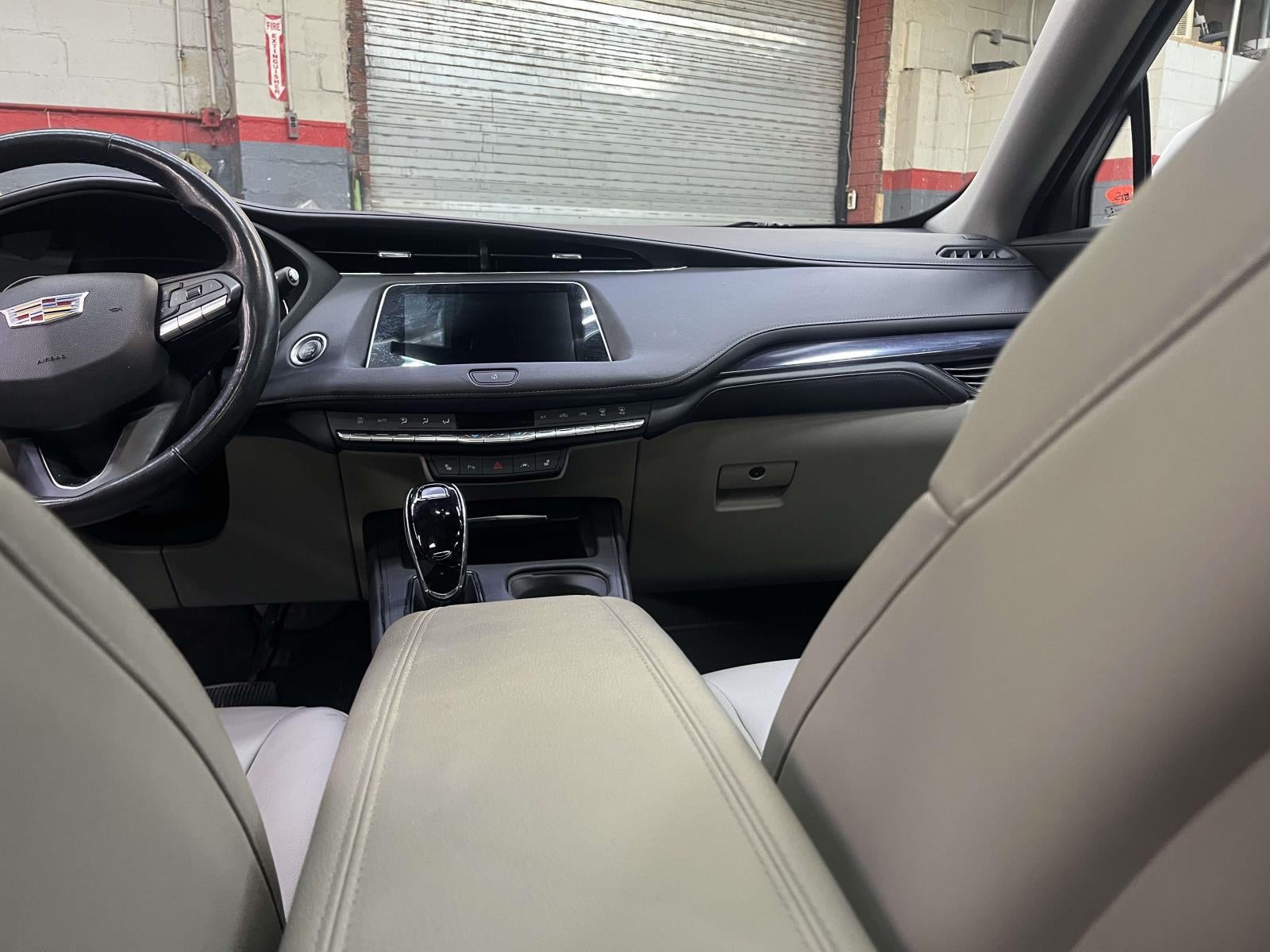 2023 Cadillac XT4 AWD Luxury