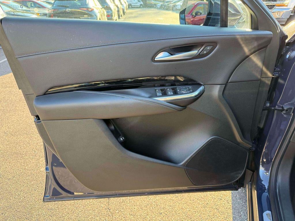 2024 Cadillac XT4 AWD Luxury