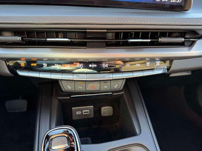 2024 Cadillac XT4 AWD Luxury