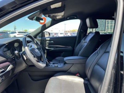 2022 Cadillac XT4 AWD Luxury