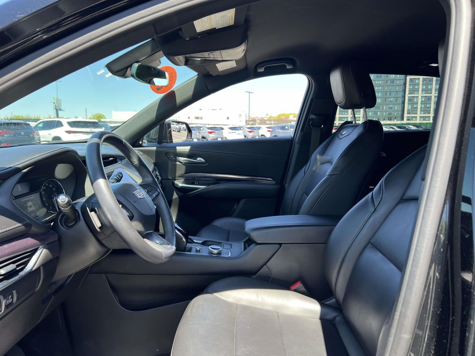 2022 Cadillac XT4 AWD Luxury