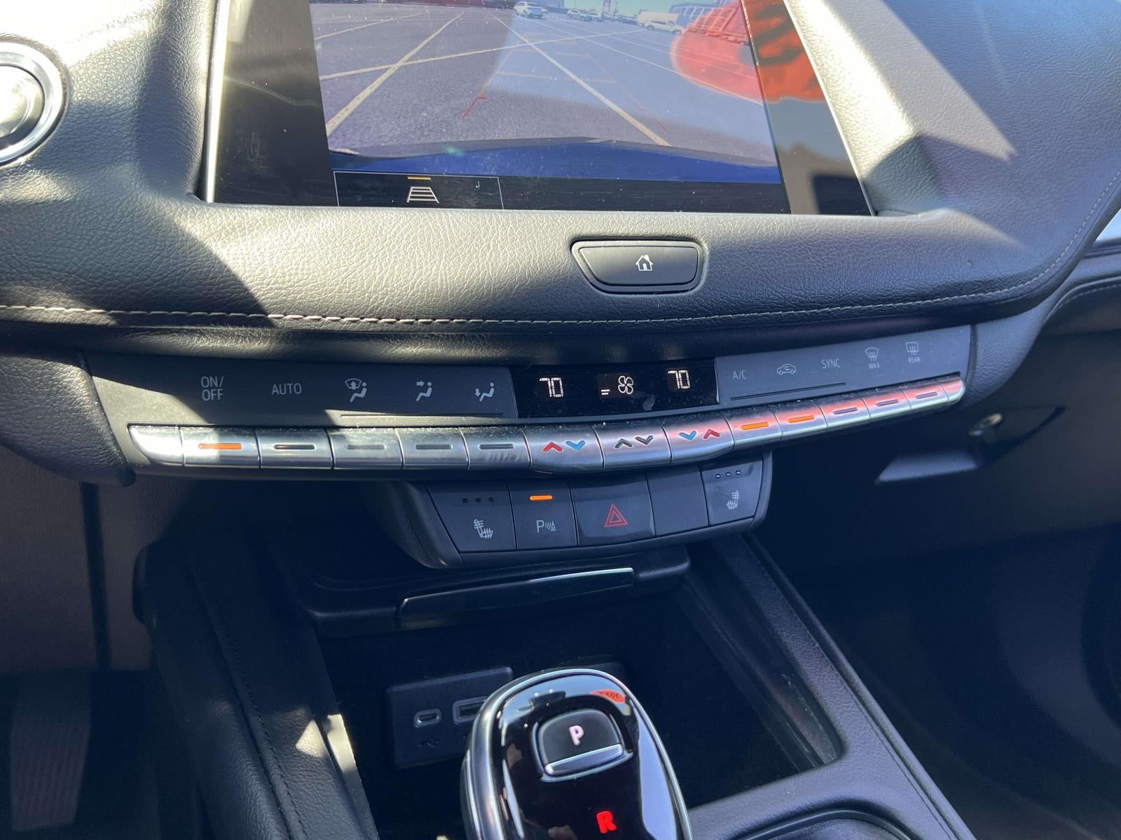 2022 Cadillac XT4 AWD Luxury