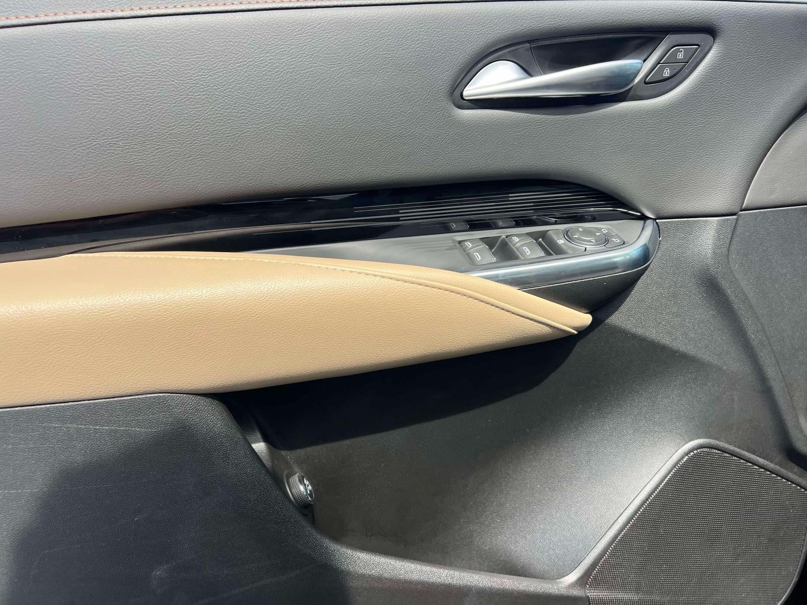 2024 Cadillac XT4 AWD Luxury