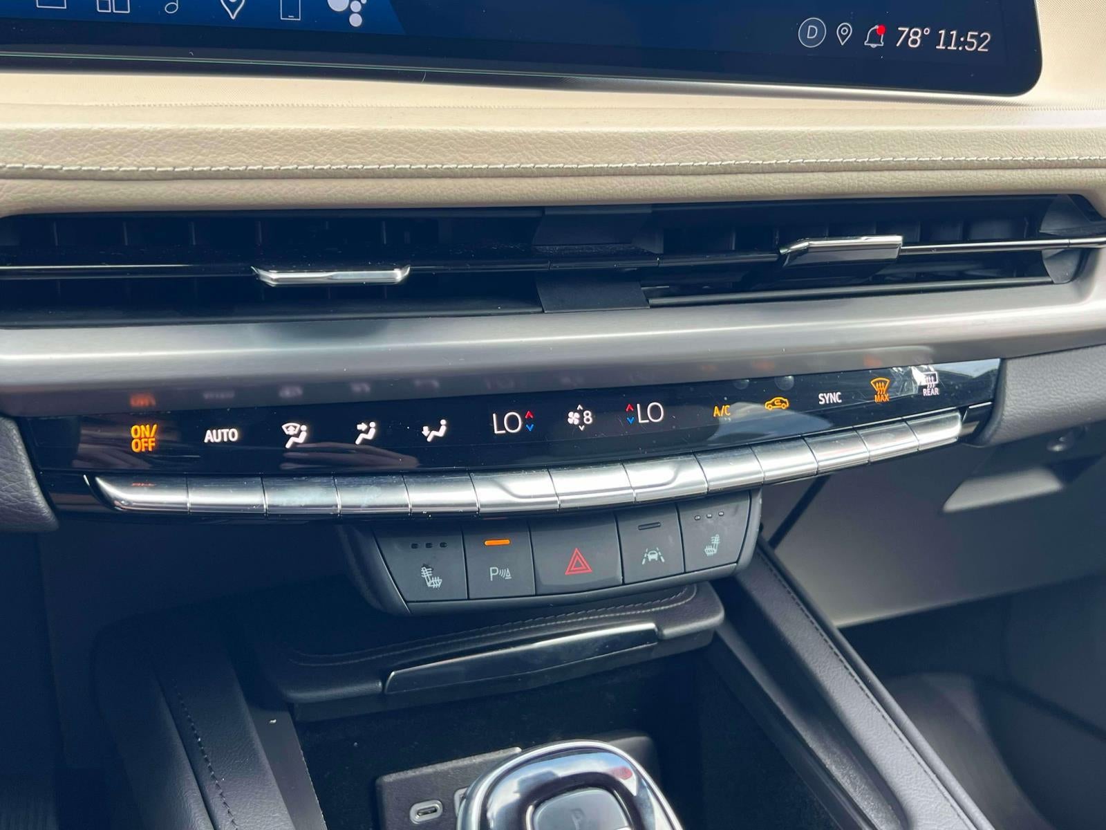 2024 Cadillac XT4 AWD Luxury