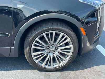 2024 Cadillac XT4 AWD Premium Luxury