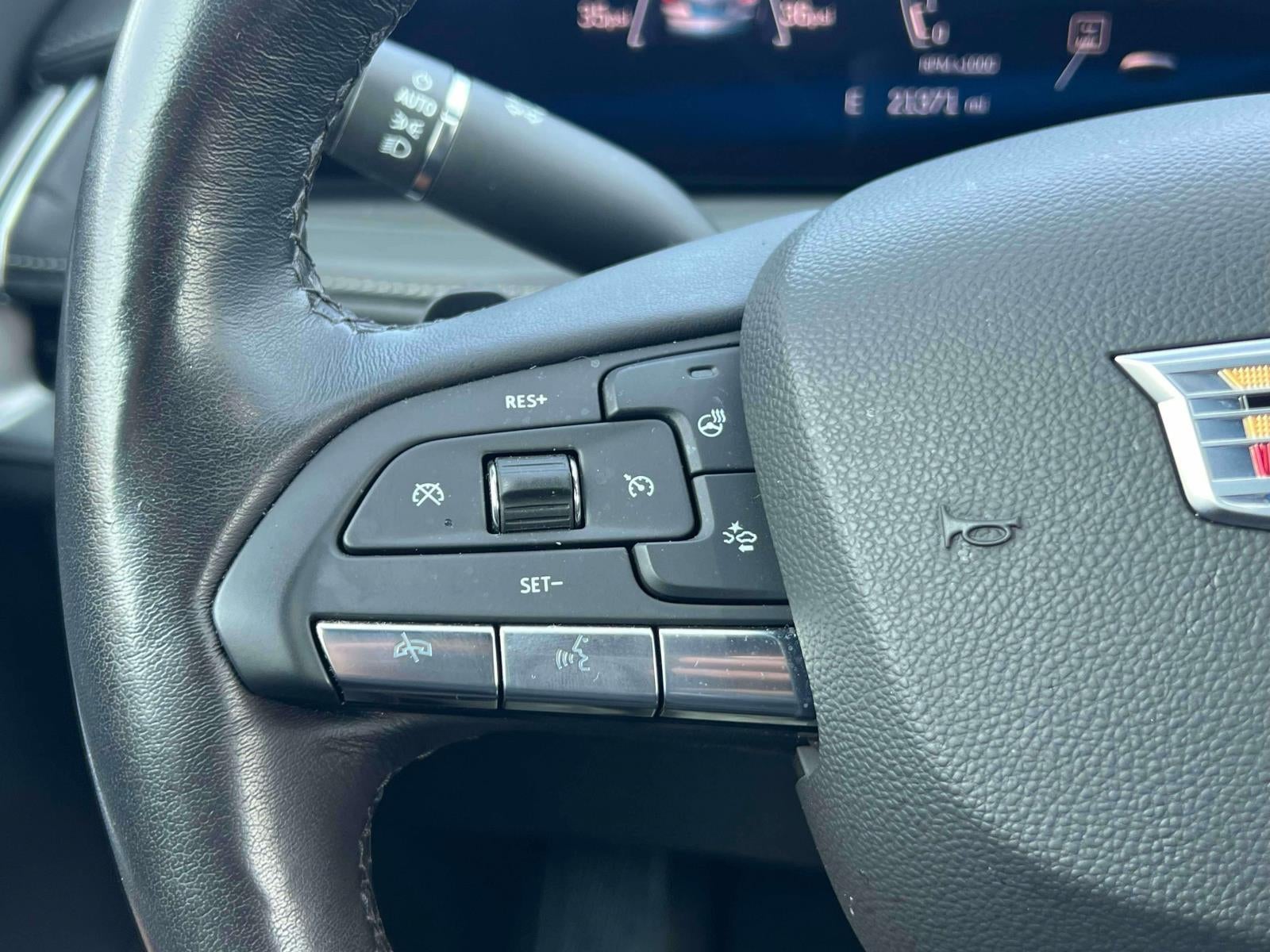 2024 Cadillac XT4 AWD Premium Luxury