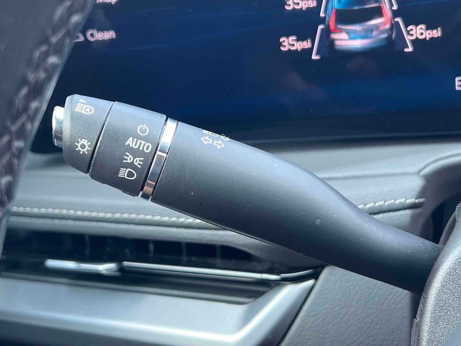 2024 Cadillac XT4 AWD Premium Luxury