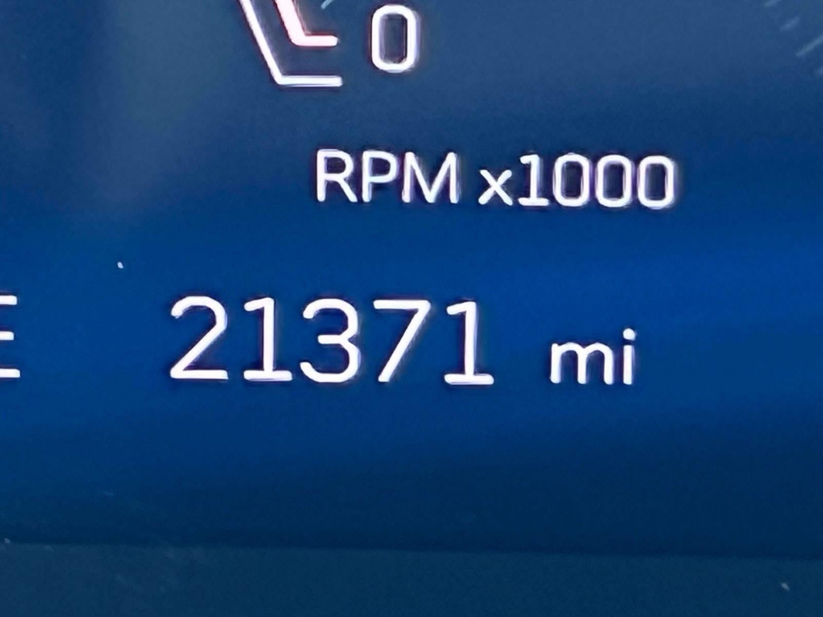 2024 Cadillac XT4 AWD Premium Luxury