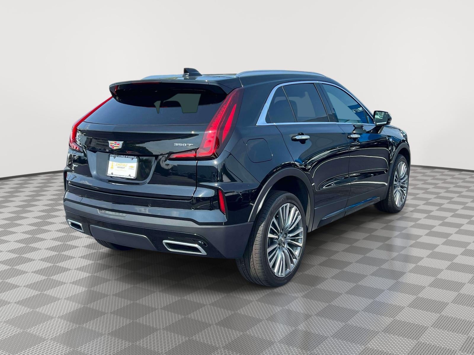 2024 Cadillac XT4 AWD Premium Luxury