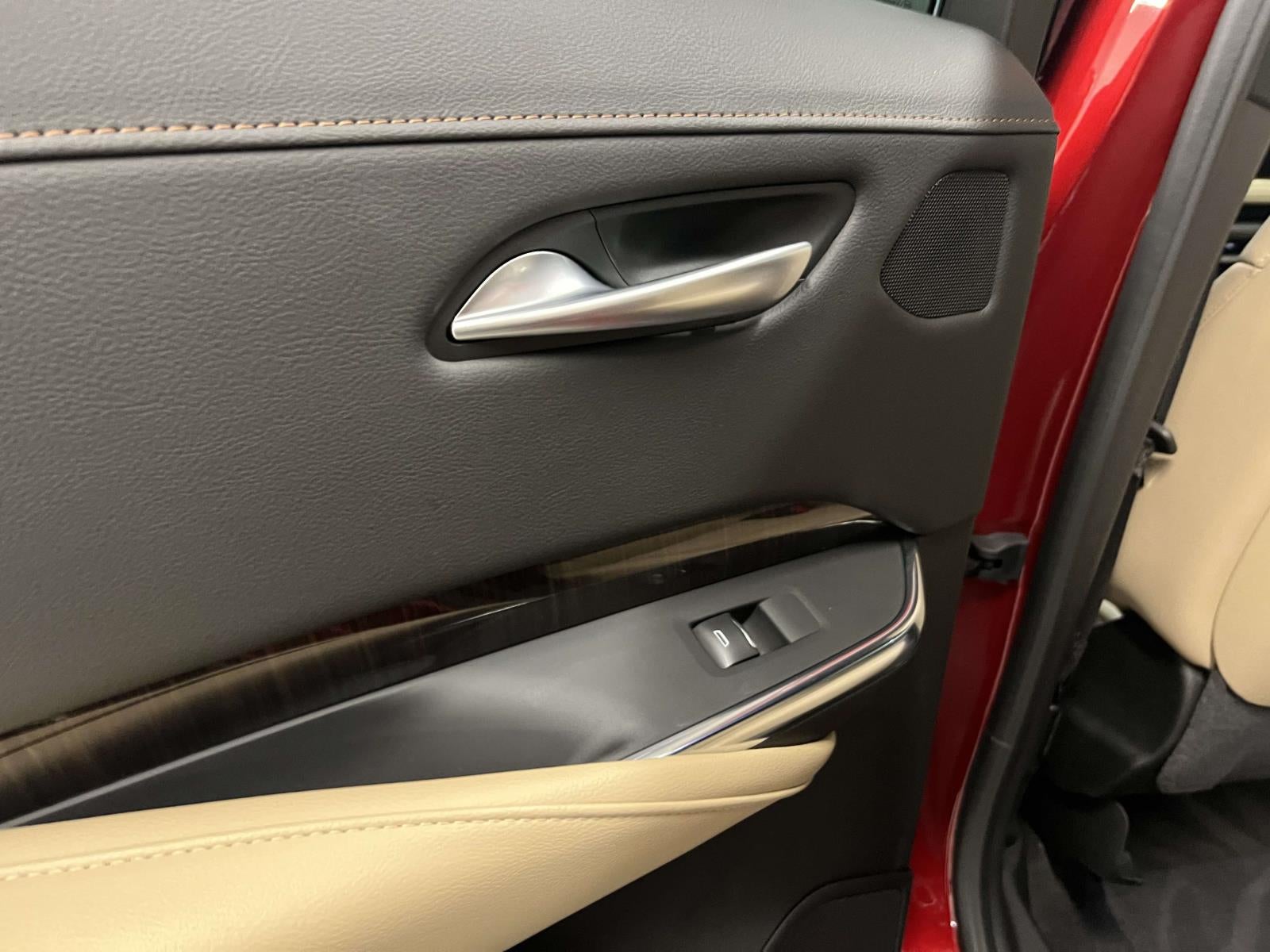 2024 Cadillac XT4 AWD Premium Luxury