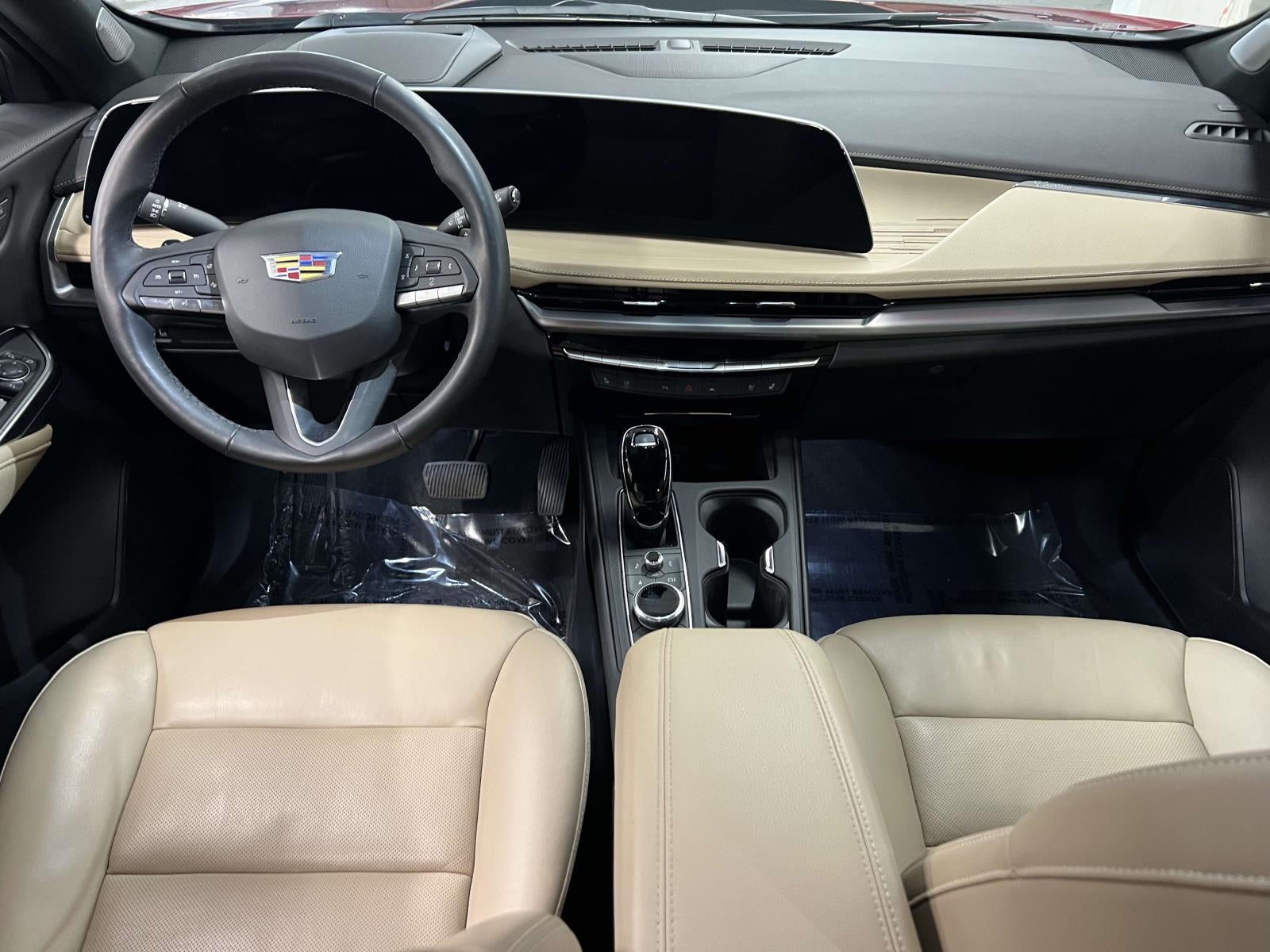 2024 Cadillac XT4 AWD Premium Luxury