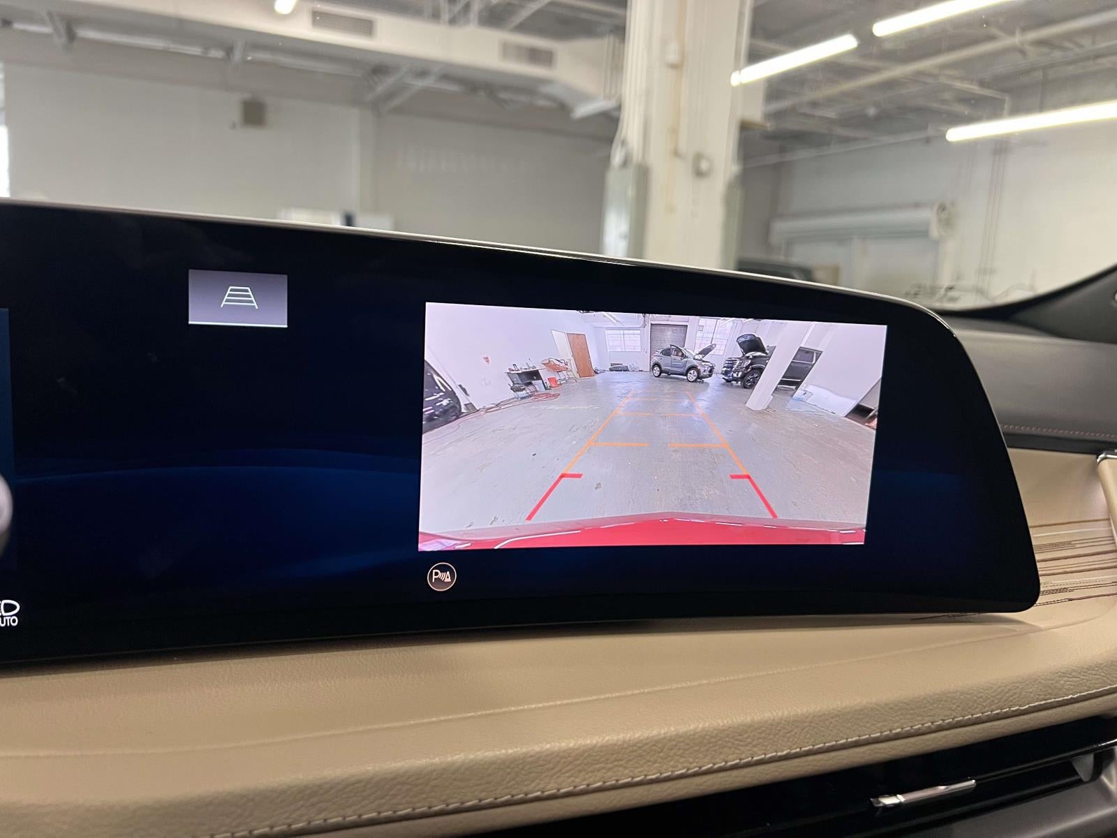 2024 Cadillac XT4 AWD Premium Luxury