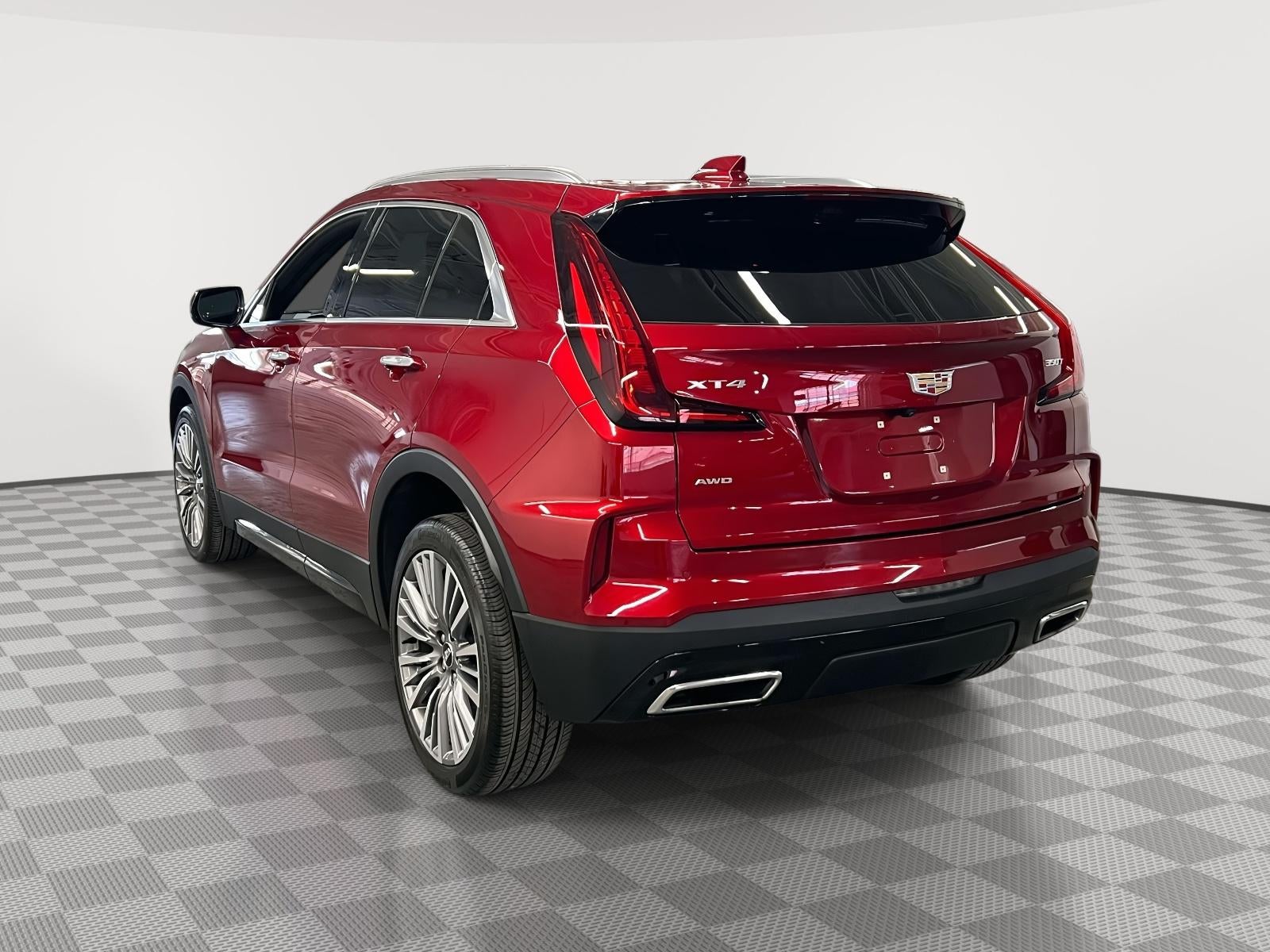 2024 Cadillac XT4 AWD Premium Luxury