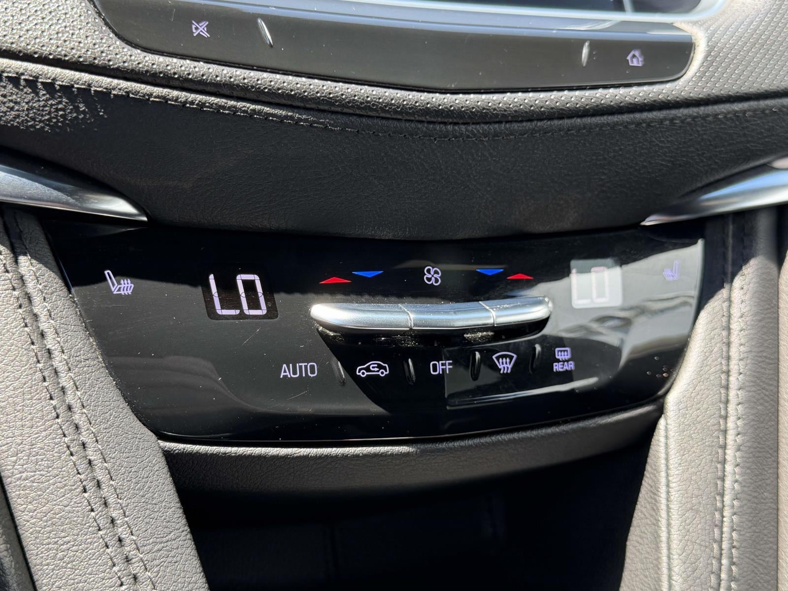 2022 Cadillac XT5 AWD Luxury