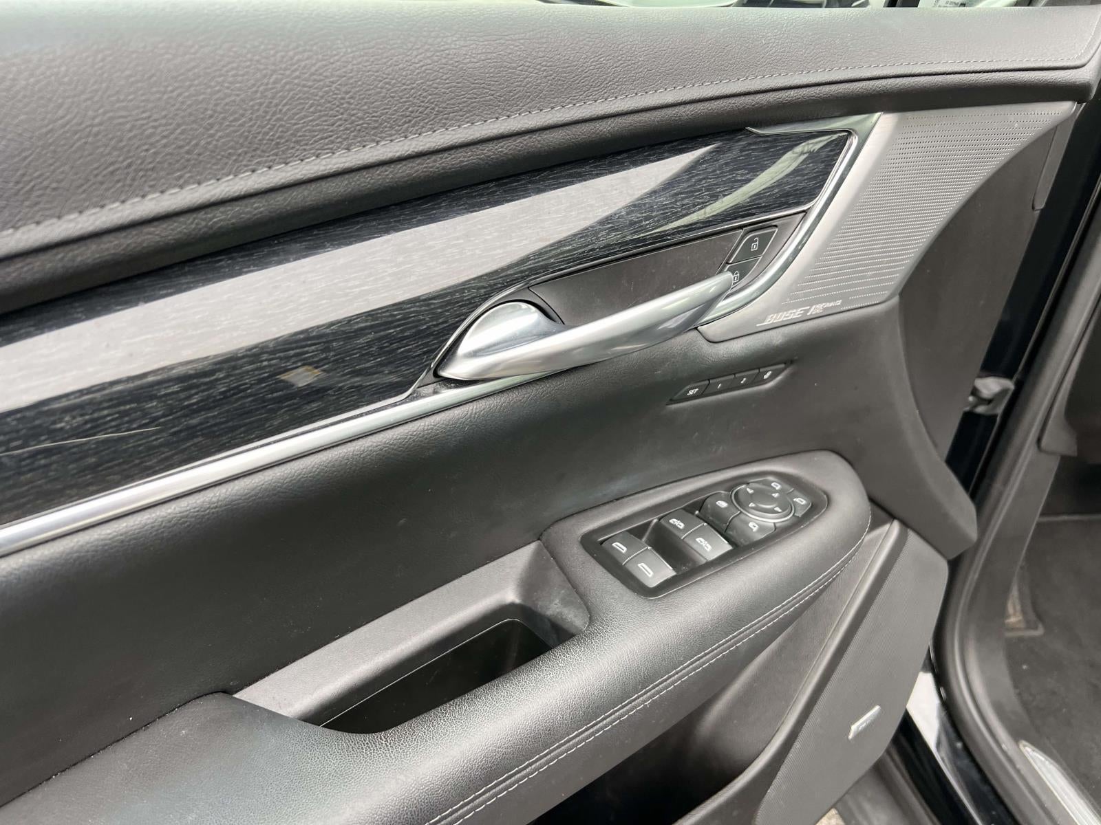 2022 Cadillac XT5 AWD Premium Luxury