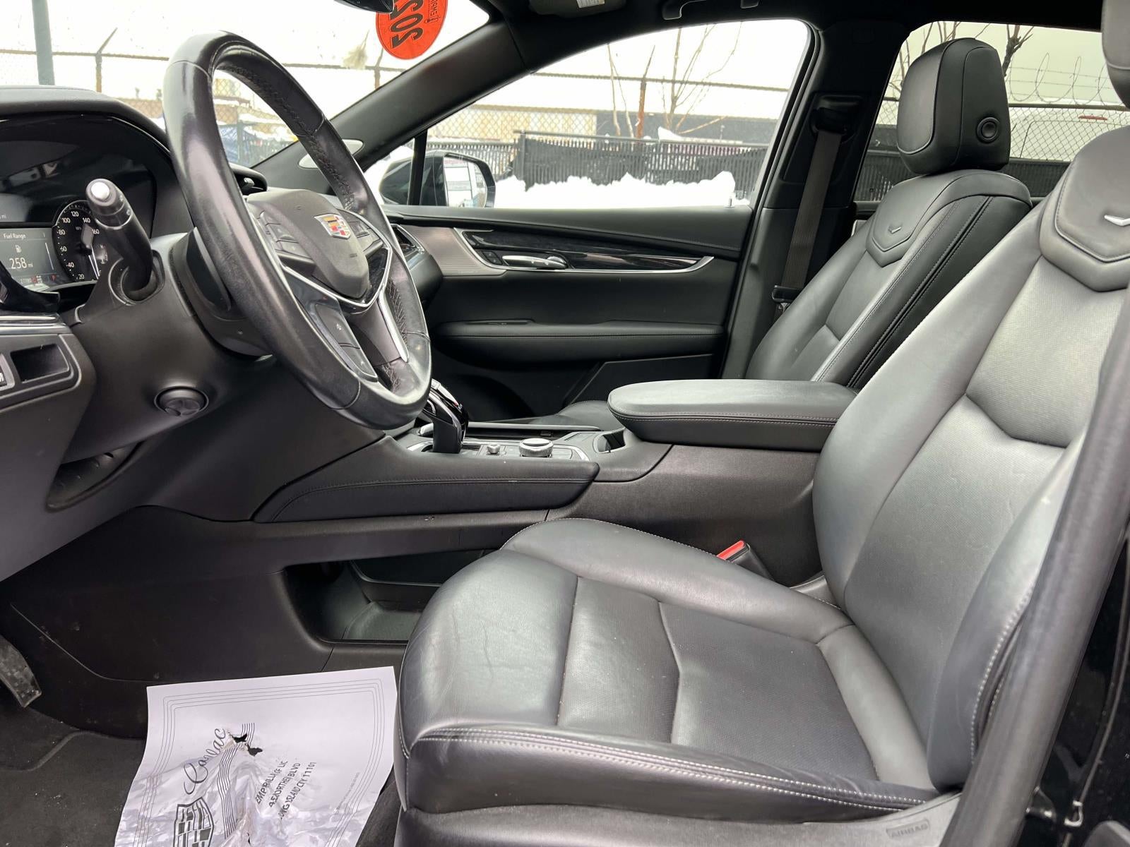 2022 Cadillac XT5 AWD Premium Luxury